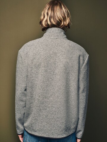 Next - Pullover em cinzento