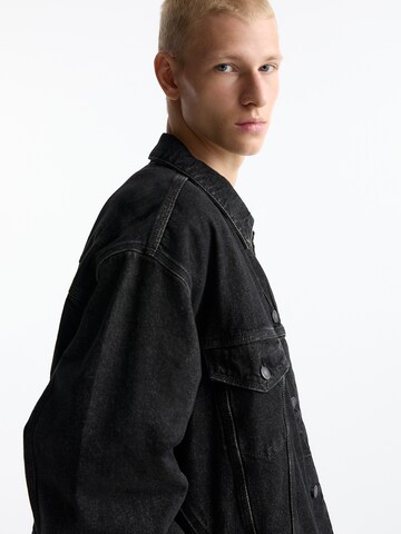 Veste mi-saison Pull&Bear en noir