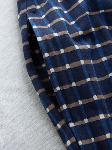 Pijama lungă de la Next pe albastru