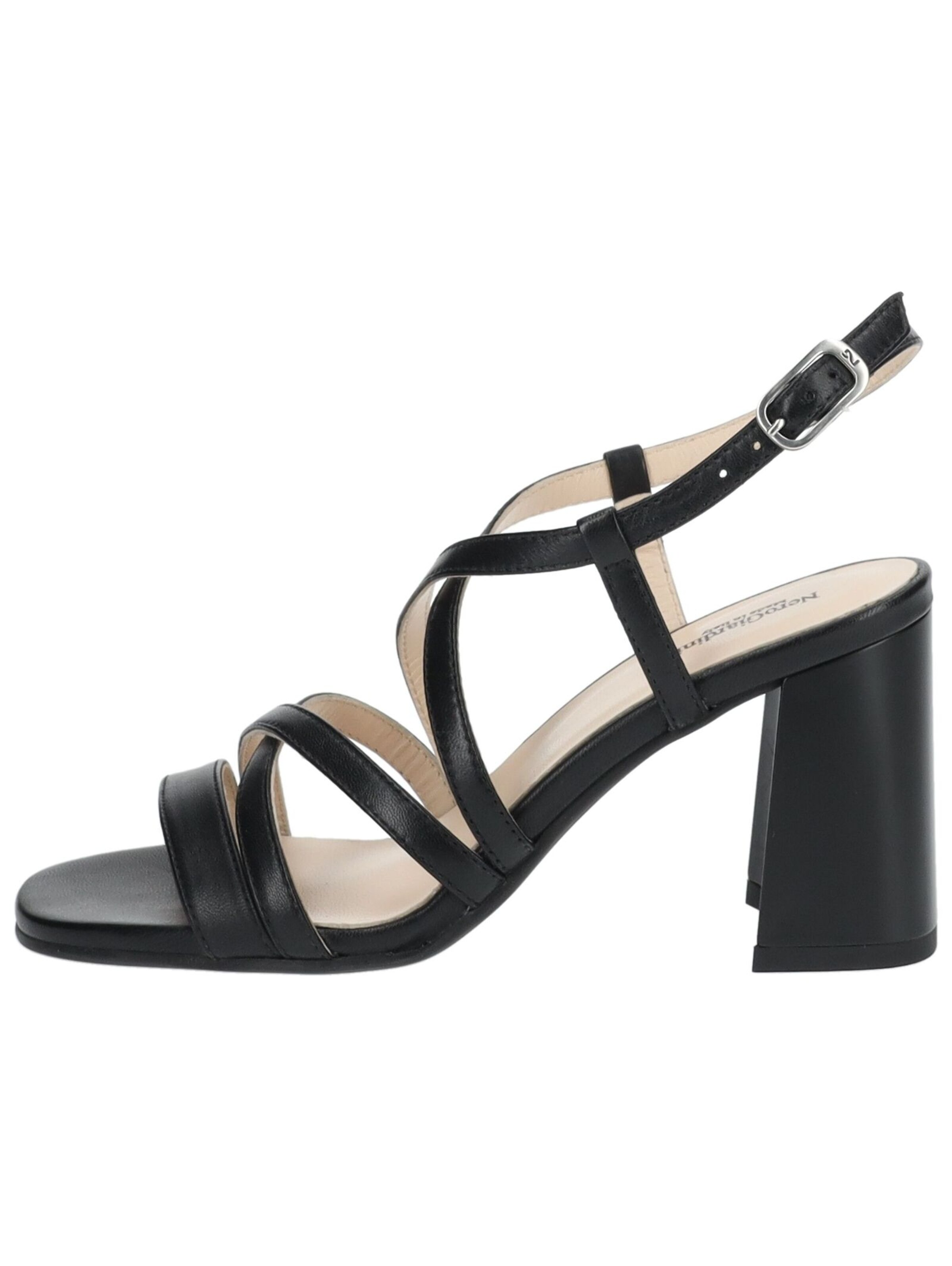 Sandalo di Nero Giardini in nero