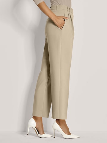 Effilé Pantalon à pince MADELEINE en beige