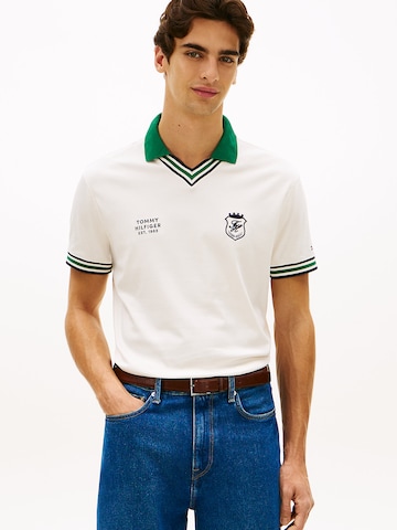 T-Shirt TOMMY HILFIGER en blanc : devant