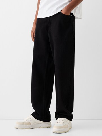 Loosefit Jeans di Bershka in nero: frontale