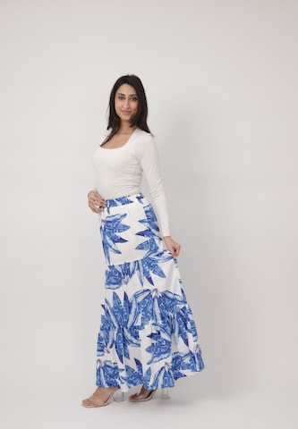 Elara Rok in Blauw
