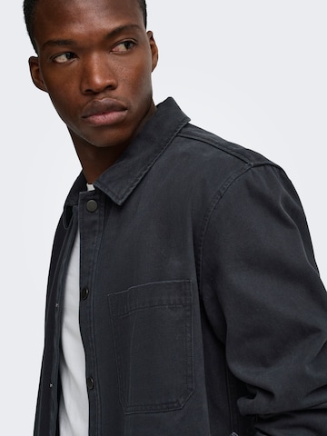 Coupe regular Chemise business 'ONSTimes' Only & Sons en noir