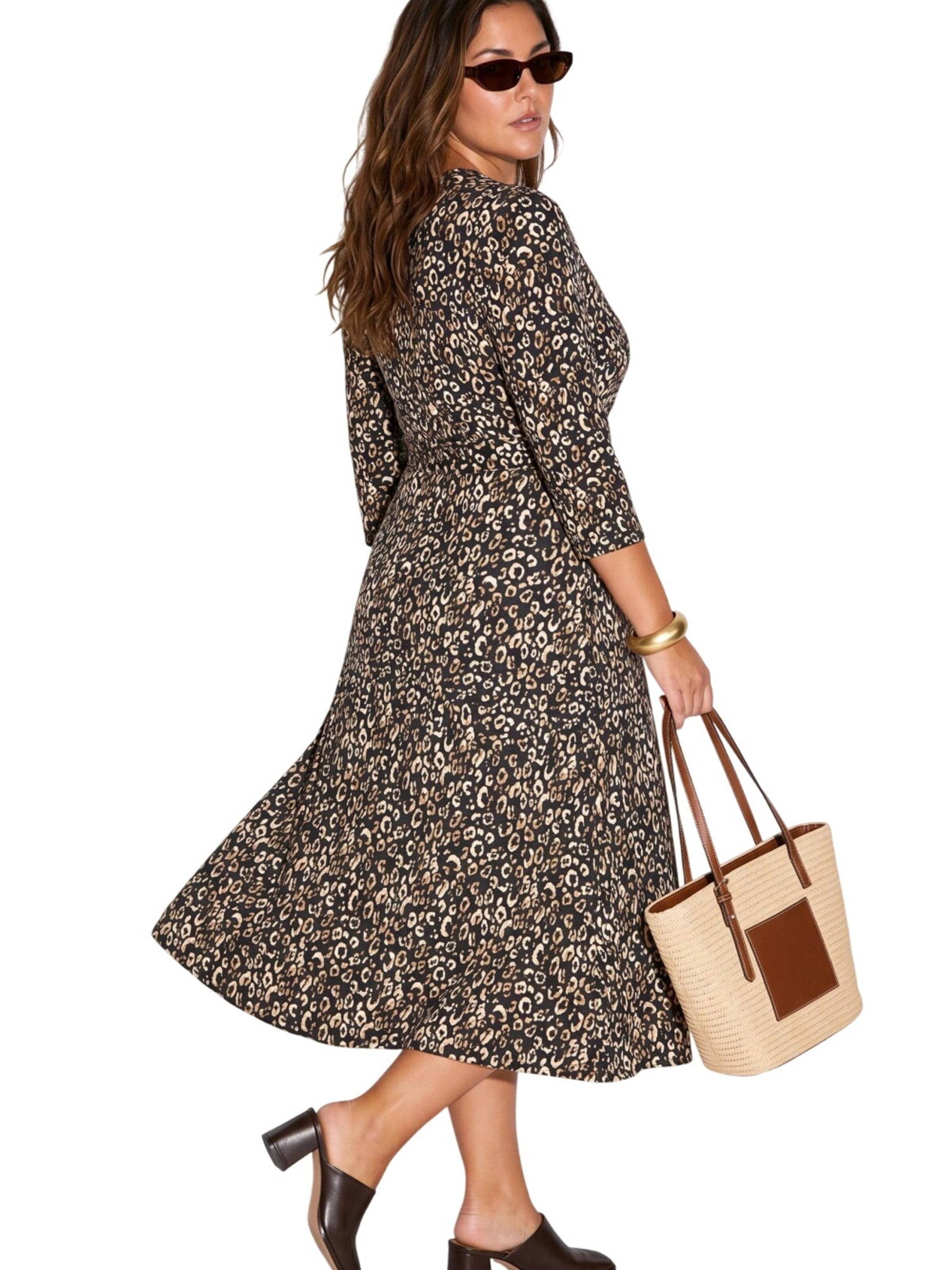 Robe Shape Of You en marron