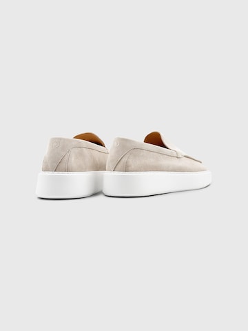 Dutch'D Slip-ons 'Atmos Era' in Beige
