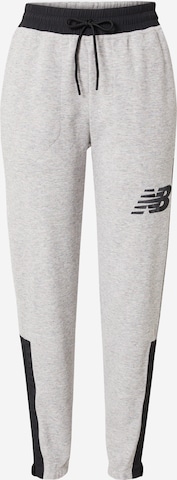 Effilé Pantalon de sport 'Moments' new balance en gris : devant