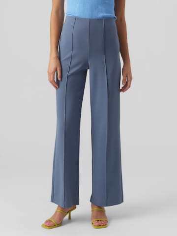 VERO MODA Wide Leg Bukser med fals 'Becky' i grå: forside