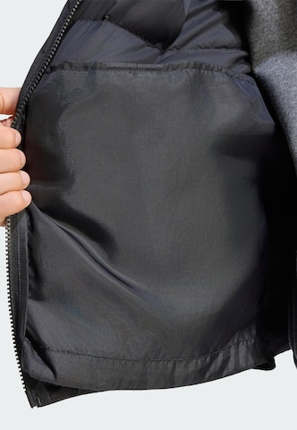 Giacca sportiva 'Essentials' di ADIDAS SPORTSWEAR in nero