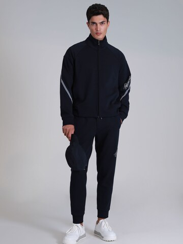 Lufian Regular Jogginghose ROADER in Blau: Vorderseite