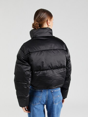 Tommy Jeans Přechodná bunda – černá