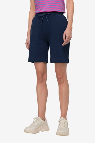 LAURASØN Regular Pants in Blue: front