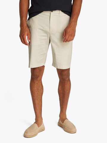 TOMMY HILFIGER Regular Chino trousers 'HARLEM' in White: front