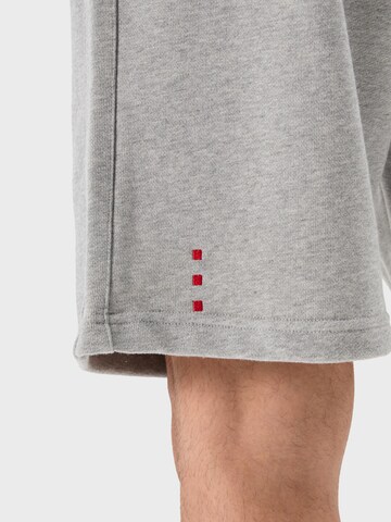 Ossy Homer Loose fit Workout Pants '450 GSM' in Grey