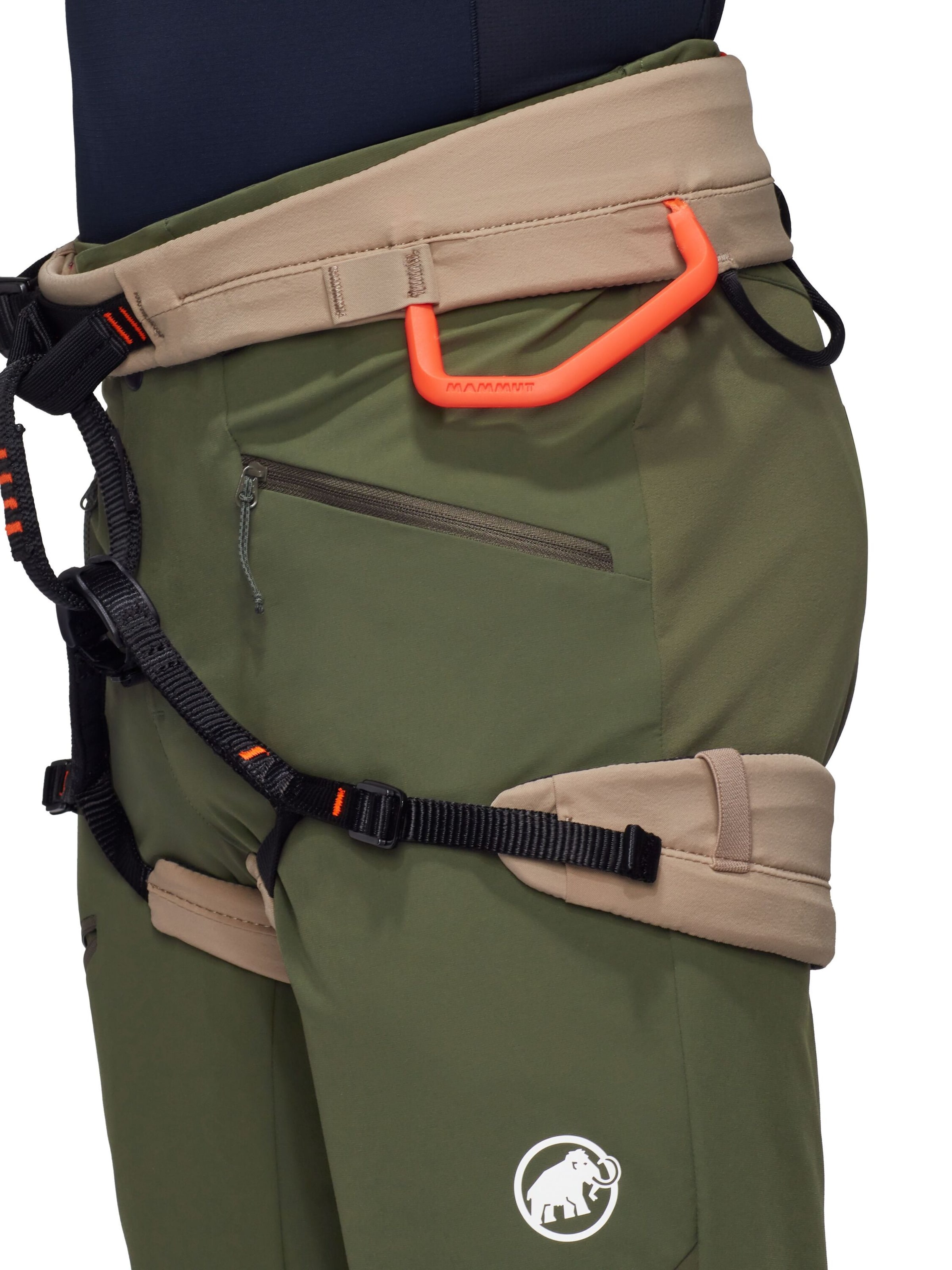 MAMMUT Regular Outdoor Pants in Green