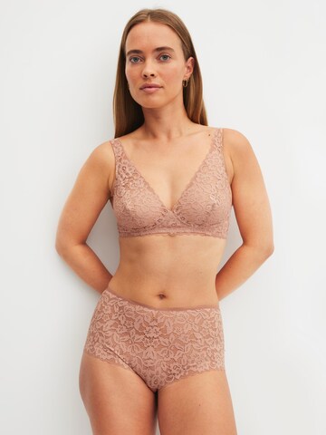 CALIDA Panty 'Natural Comfort Lace' in Beige