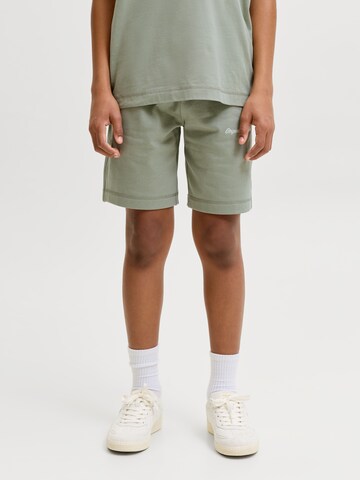 Jack & Jones Junior Loosefit Shorts in Grün: Vorderseite