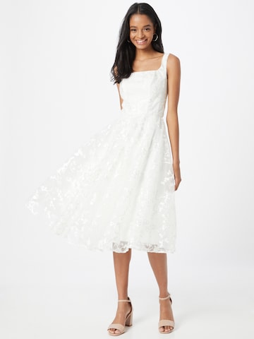 Robe de cocktail Chi Chi London en blanc