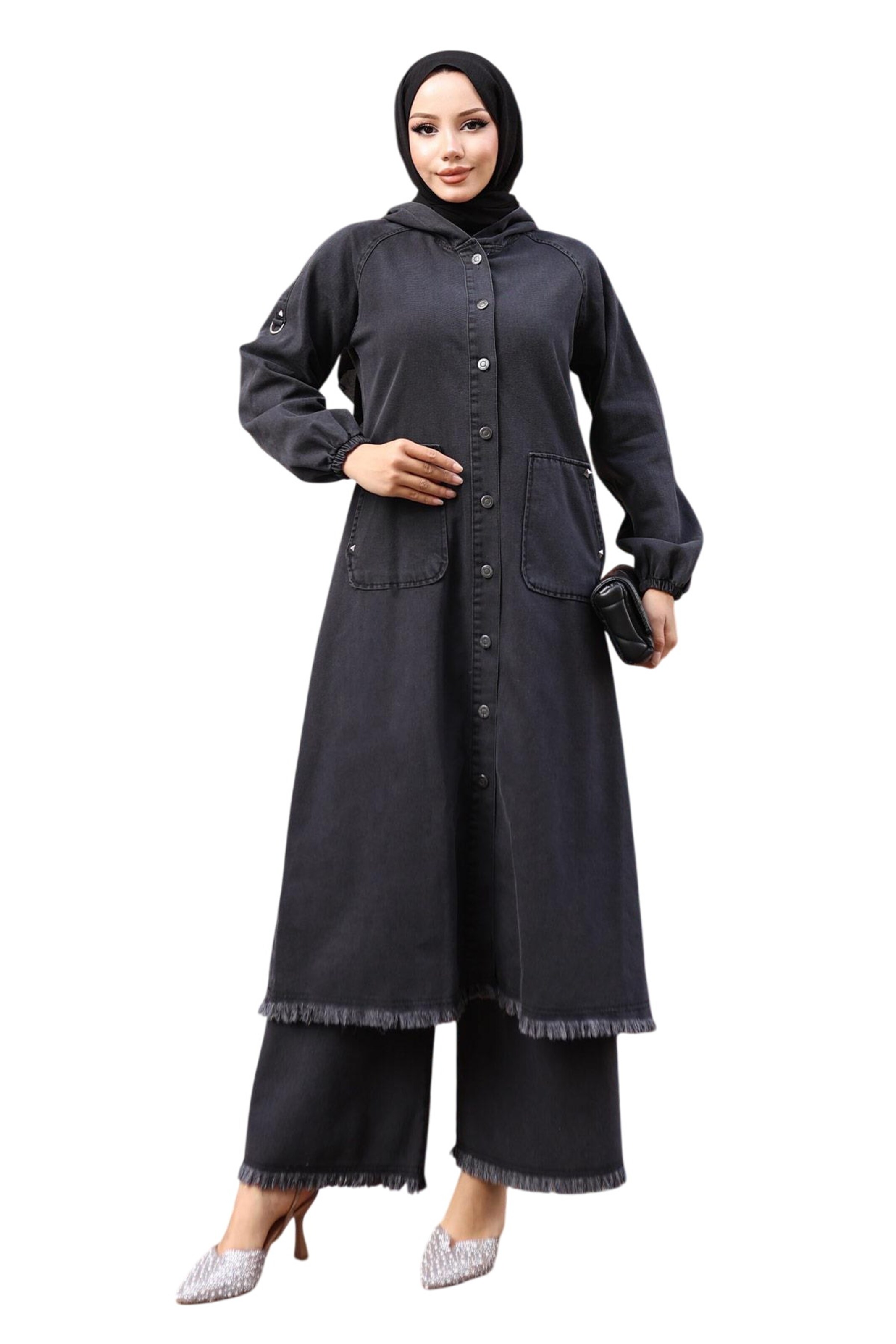 MODAMIHRAM Pantsuit in Black: front
