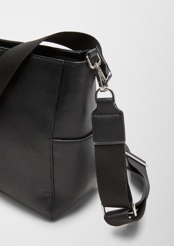 s.Oliver Shoulder Bag in Black