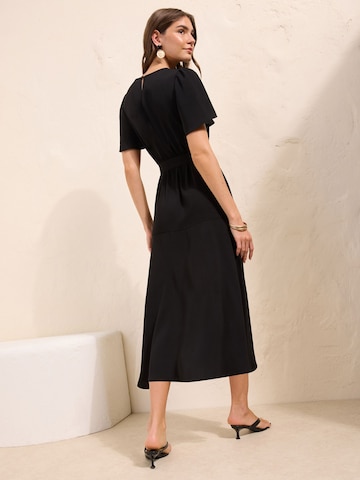 Friends Like These Kleid in Schwarz