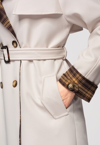 Ombre Between-seasons coat in Beige