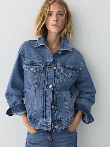 Pull&Bear Преходно яке в синьо: отпред