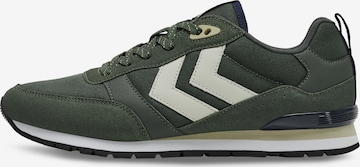 Hummel Sneakers in Green: front