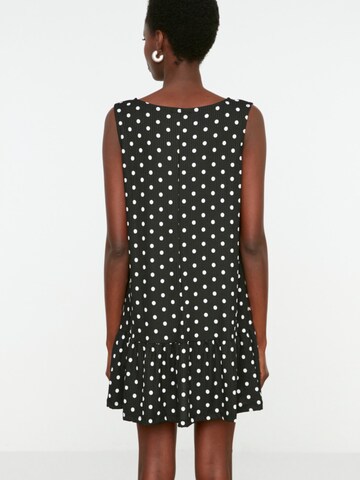 Trendyol Nyári ruhák - fekete