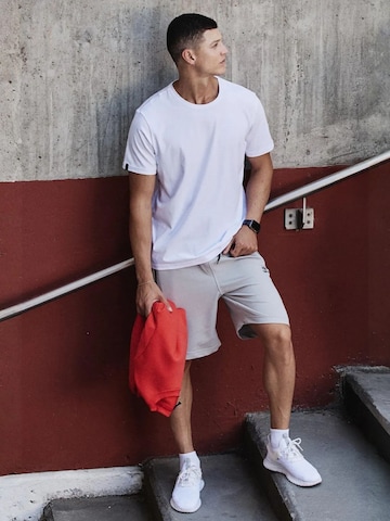 Tommy Life T-Shirts in Weiß: Vorderseite