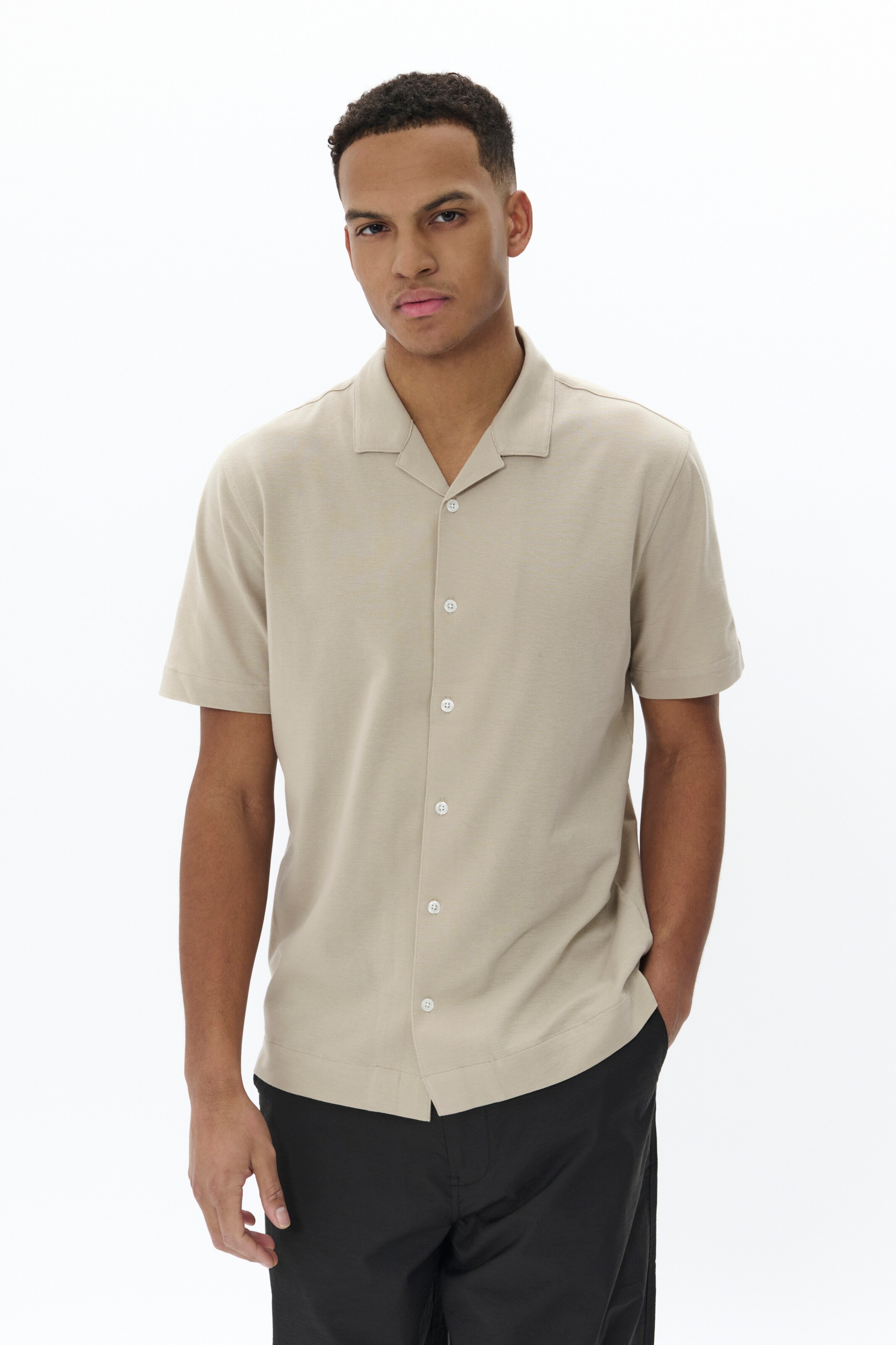 Matinique Regular fit Overhemd 'Trostol' in Beige: voorkant