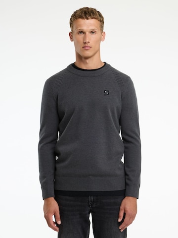 Pull-over 'Finn ' CHASIN' en gris : devant