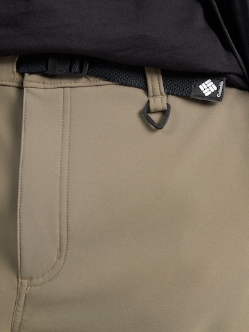 COLUMBIA Regularen Outdoor hlače 'Time to Trail' | zelena barva