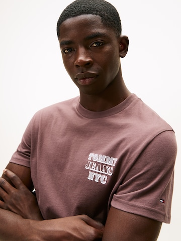 Tommy Jeans Μπλουζάκι 'ENTRY BILLS' σε καφέ