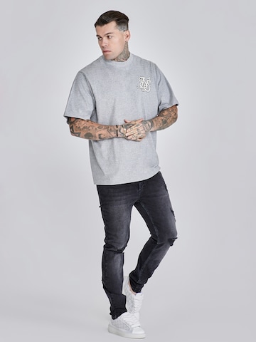 Maglietta di SikSilk in grigio