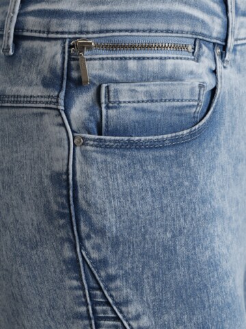 Only Petite Skinny Jeans in Blau