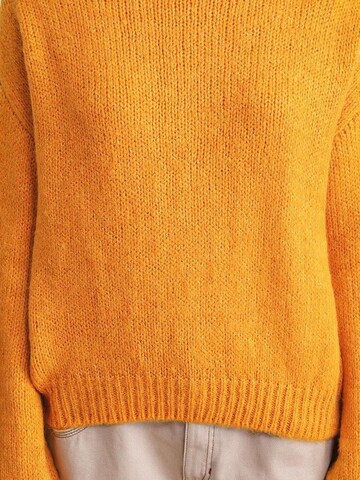 Pullover di MixRay in giallo