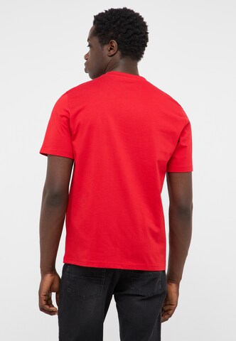 MUSTANG T-Shirt 'Austin' in Rot