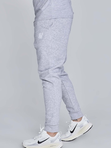 SikSilk Slimfit Sporthose 'Essentials Joggers'‌‌ in Grau