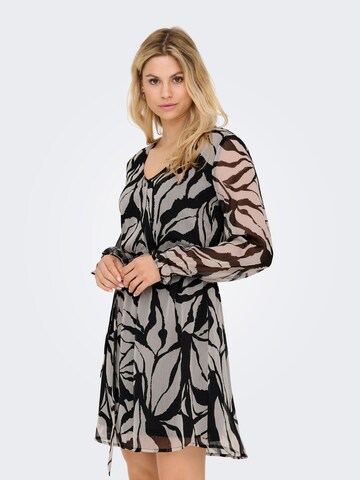 Robe JDY en noir : devant