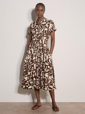 Apricot Jurk ' ' in Bruin