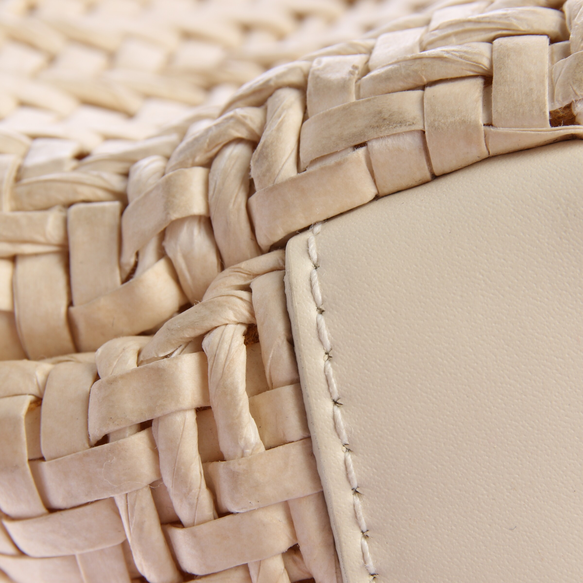 FURLA Handtasche One Size in Weiß