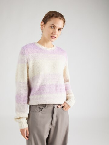 Pull-over 'FADE' NÜMPH en violet : devant