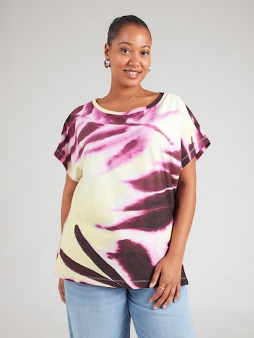 Tricou 'CALTE' de la Persona by Marina Rinaldi pe roșu: față