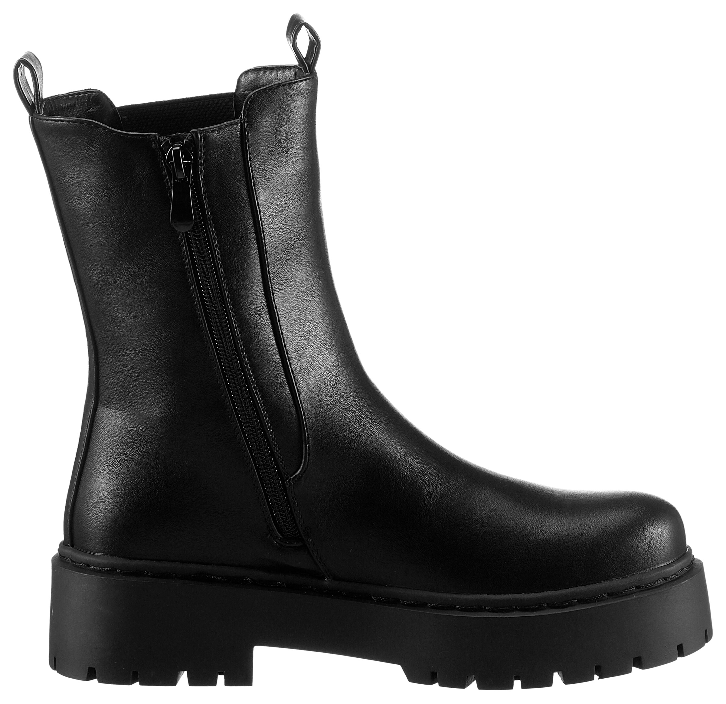 Aniston Chelsea Boots in Black