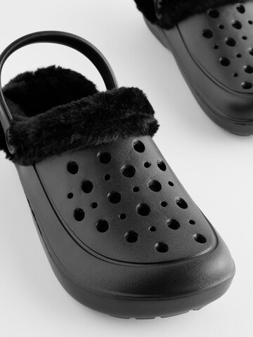 Next Clogs in Schwarz