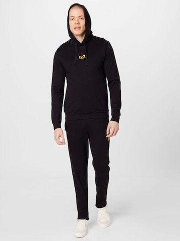 Tuta da jogging di EA7 Emporio Armani in nero