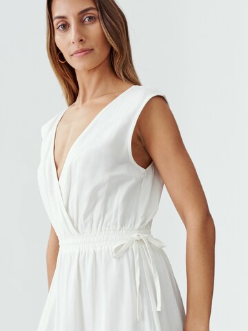 Robe d’été 'ELIZA' The Fated en blanc