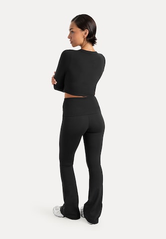 T-shirt 'Niora' Smilodox en noir : devant